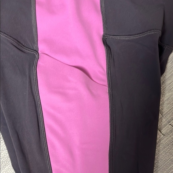 Athleta Leggings Charcoal and Lavender/Pink Size Small - Picture 4 of 5